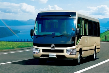 EX（冷蔵庫付28人乗り）