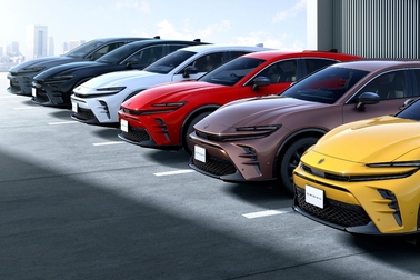 SPORT Z（2.5Lハイブリッド車）