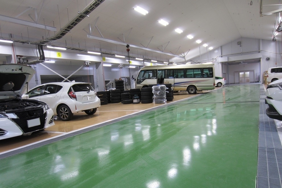 鳥取店整備工場